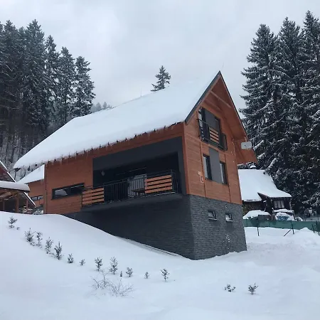Majocka Strane, Ferrata Domek alpejski *