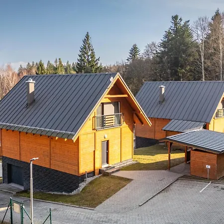 Majocka Strane, Ferrata Chalet Martin