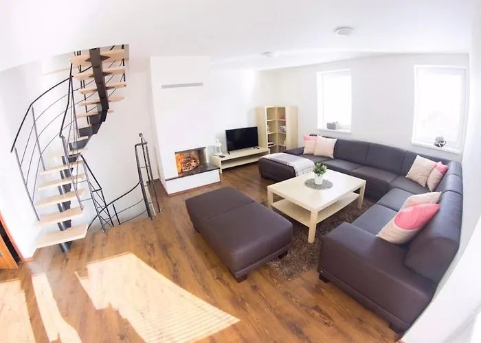 Domek alpejski Majocka Strane, Ferrata Martin