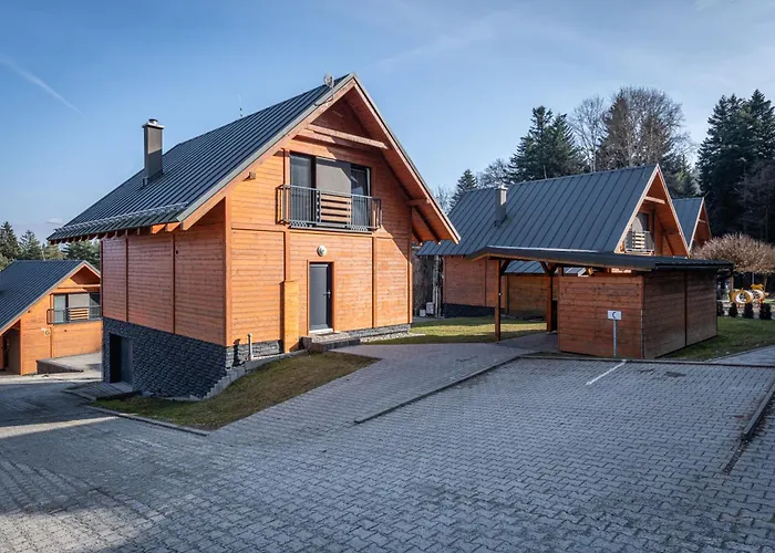 Majocka Strane, Ferrata Chalet *