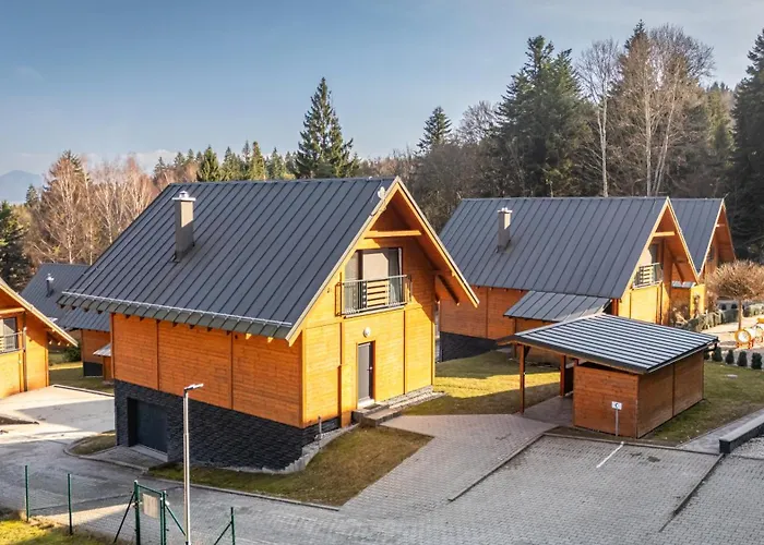Majocka Strane, Ferrata Chalet Martin